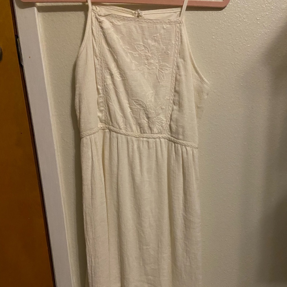 White Flowy Beach Dress - Picture 1 of 2
